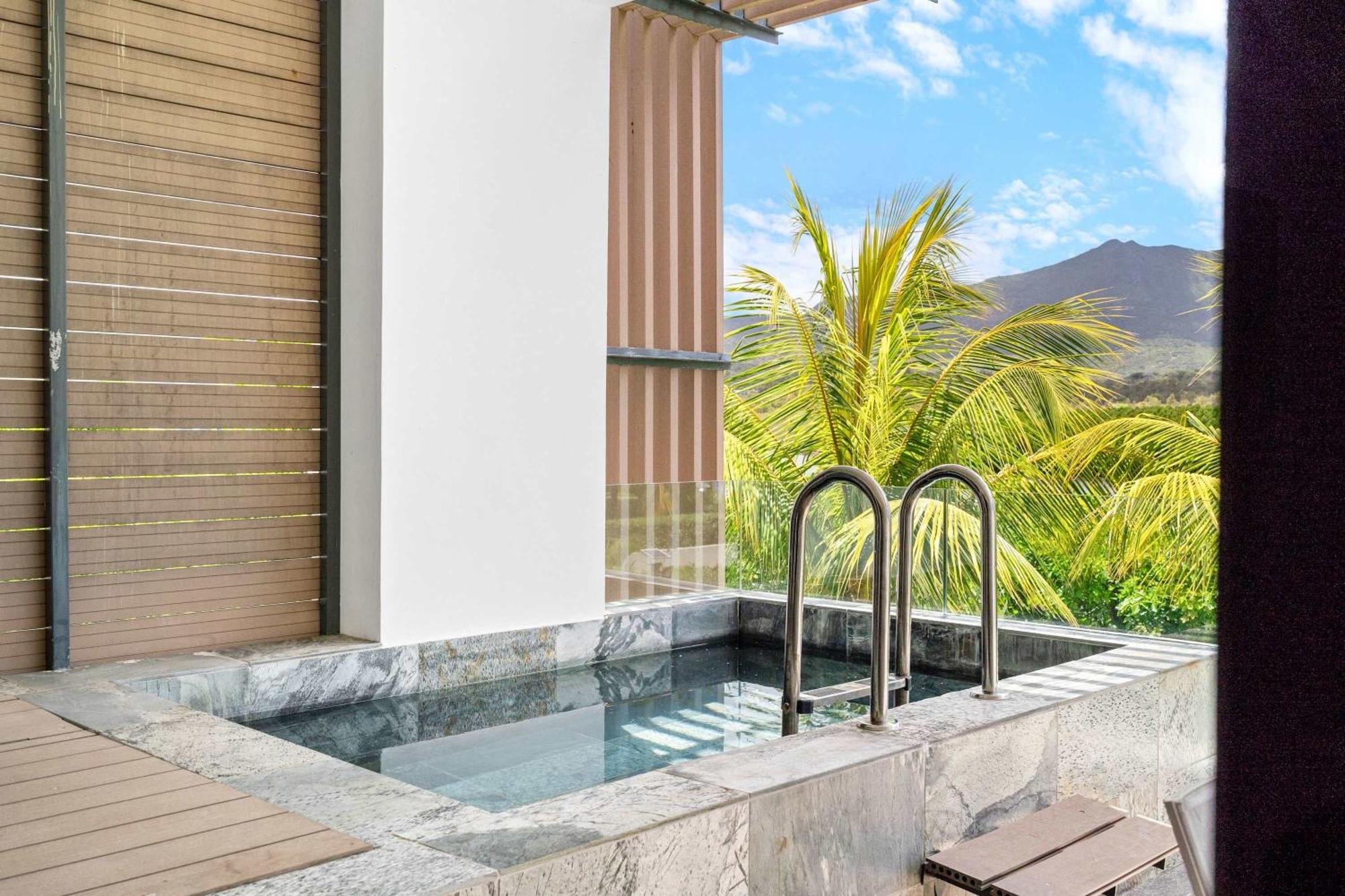Apartment Vesper - Luxury Beachfront *