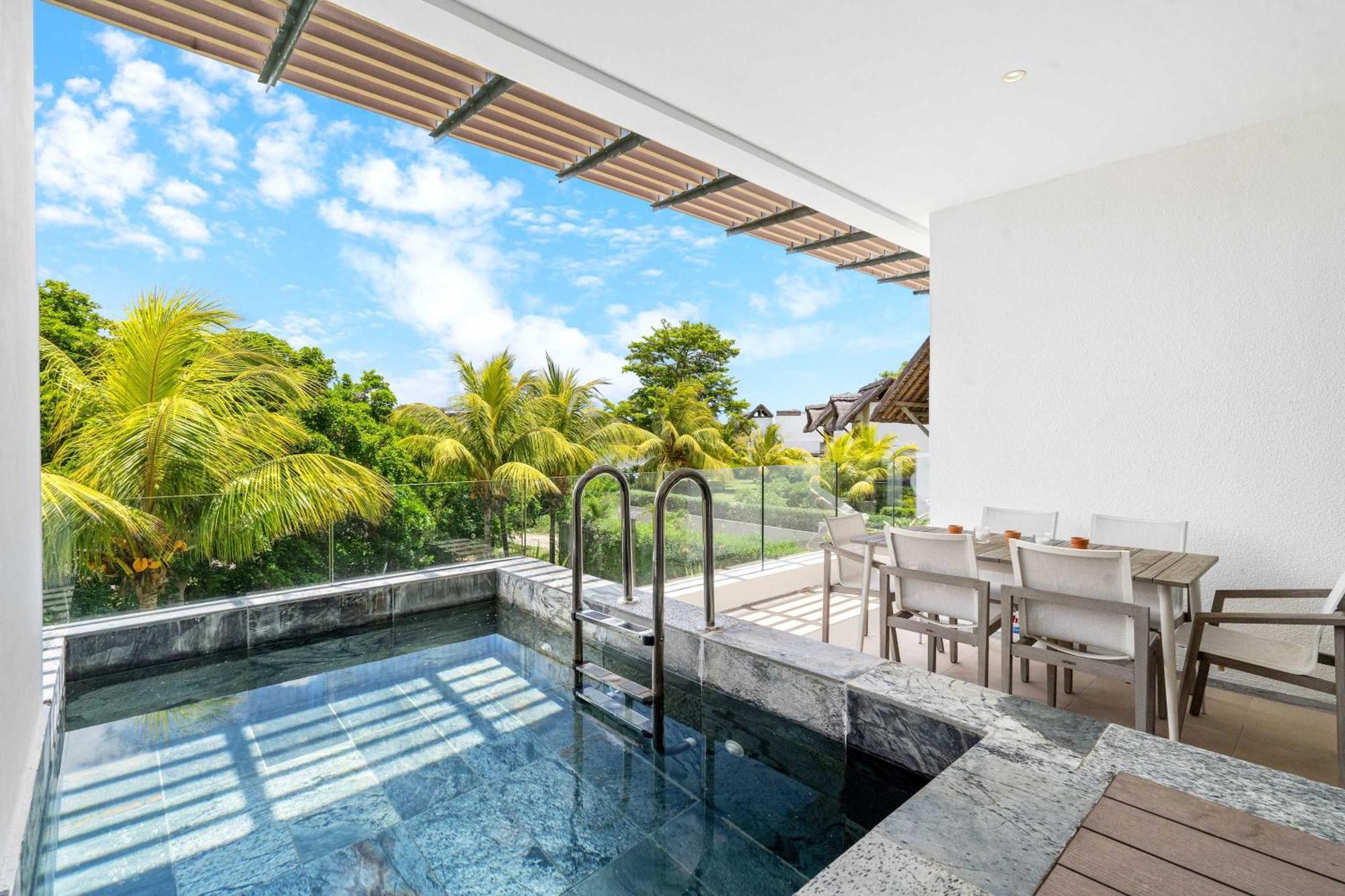Vesper - Luxury Beachfront Riviere Noire